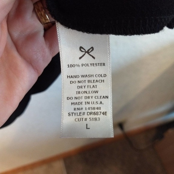 EVERLY | Lace-Up Shift Dress - Picture 6 of 6